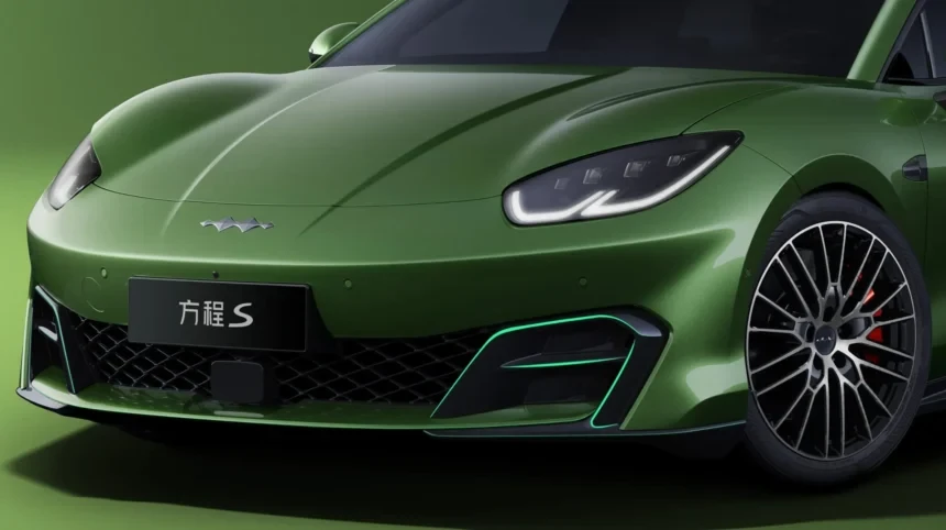 BYD вивела на ринок Formula S із заряджанням від 10% до 97% за дев’ять хвилин